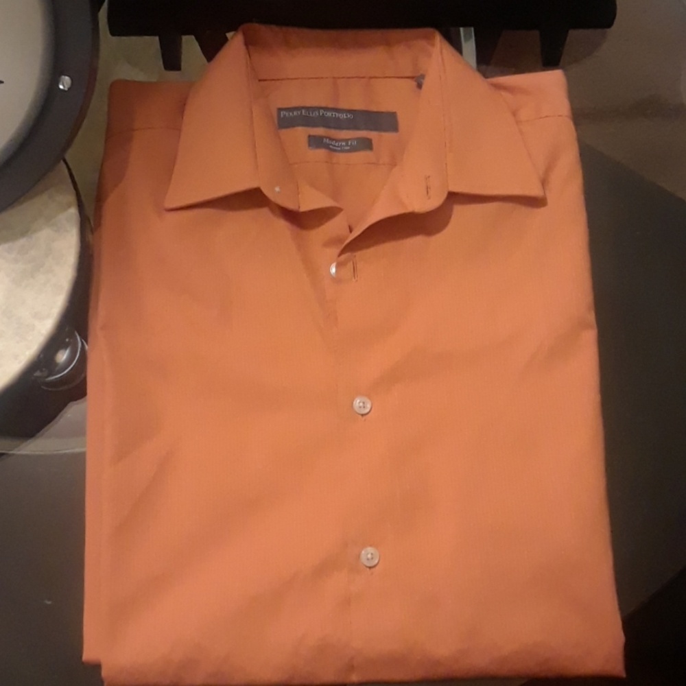 PERRY ELLIS PORTFOLIO